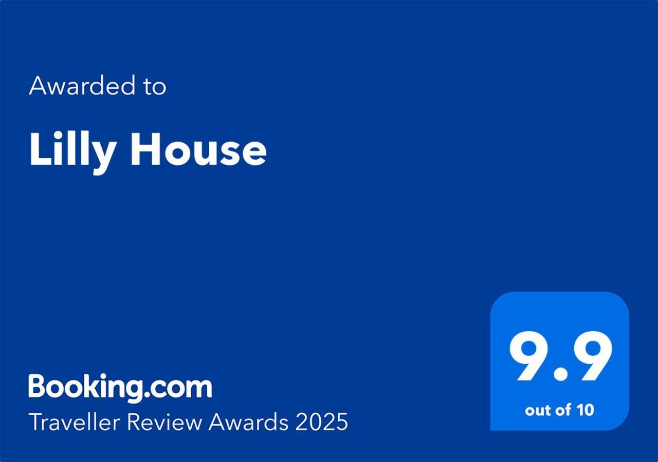 Lilly House Bed & Breakfast อูนาวาตูนา ภายนอก รูปภาพ
