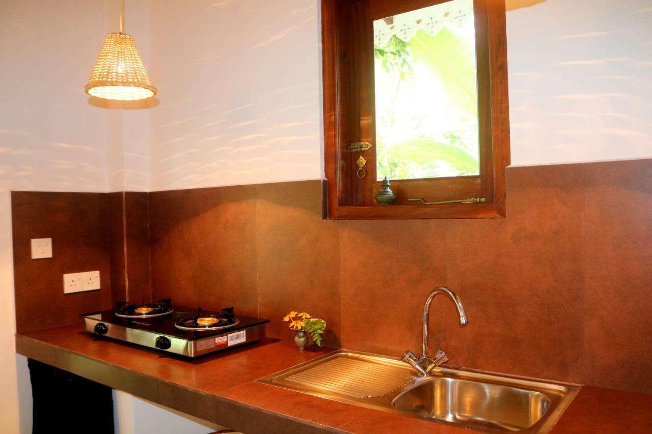 Lilly House Bed & Breakfast อูนาวาตูนา ภายนอก รูปภาพ